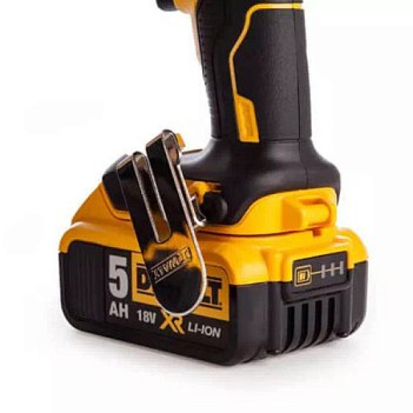 Аккумуляторный шуруповерт DeWALT DCF620P2K, 2x5.0Ah, з/у, в кейсе