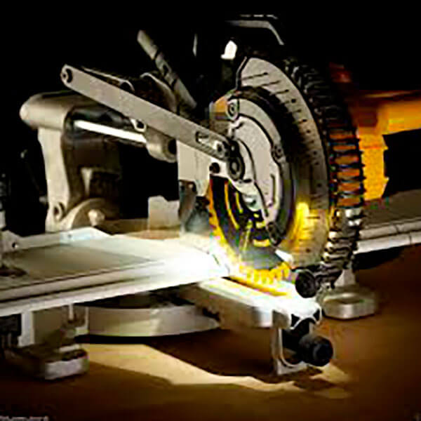 Акумуляторна торцювальна пила DeWALT DCS365N, каркас
