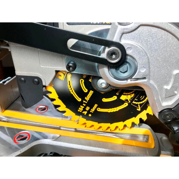 Акумуляторна торцювальна пила DeWALT DCS365N, каркас