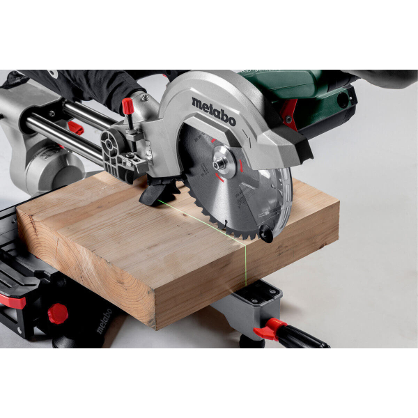 Торцювальна пила Metabo KGS 216 M GL