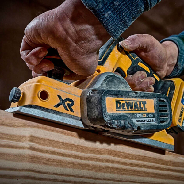 Аккумуляторный рубанок DeWALT DCP580NT, каркас, в кейсе TSTAK