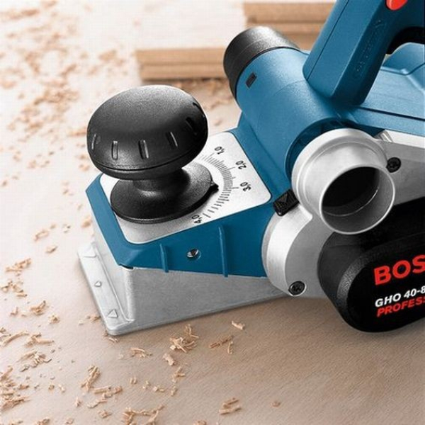 Рубанок електричний Bosch GHO 40-82