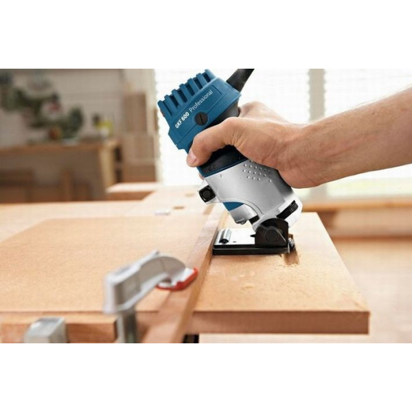 Фрезер кромочный Bosch GKF 600