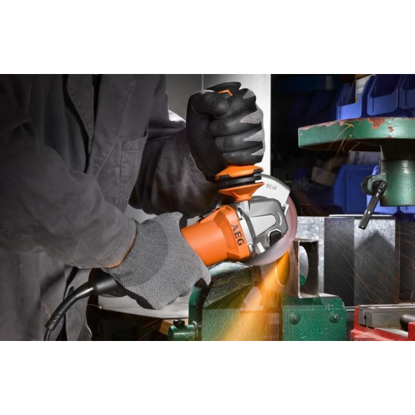 Кутова шліфмашина AEG WS 12-125