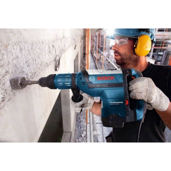Перфоратор Bosch GBH 8-45 DV, кейс