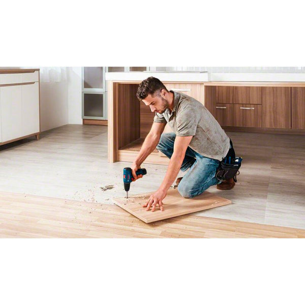 Аккумуляторный шуруповерт Bosch Professional GSR 120-LI, 2x12 В 2.0Ah, з/у GAL 1210 CV, кейс, набор бит