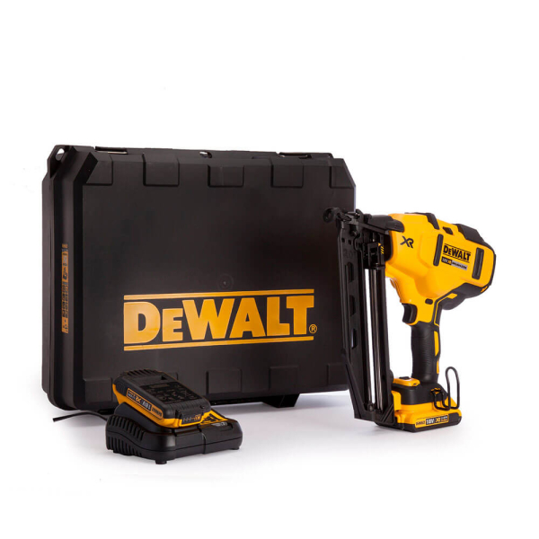 Аккумуляторный гвоздезабивной пистолет DeWALT DCN660D2, 2х2.0 Ah, з/у, в кейсе