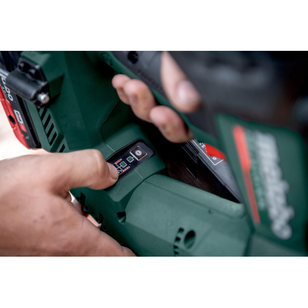 Акумуляторний цвяхозабивач Metabo NFR 18 LTX 90 BL, 2хLIHD 4Ah, з/п ASC 145, в MetaBox 340