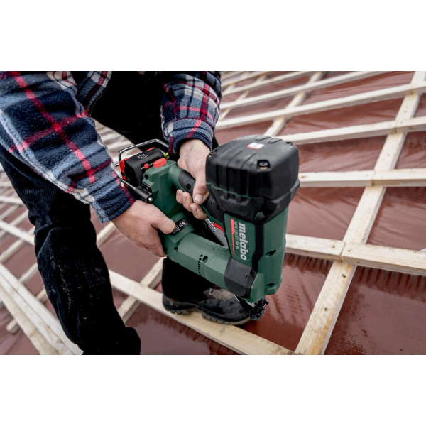 Акумуляторний цвяхозабивач Metabo NFR 18 LTX 90 BL, 2хLIHD 4Ah, з/п ASC 145, в MetaBox 340