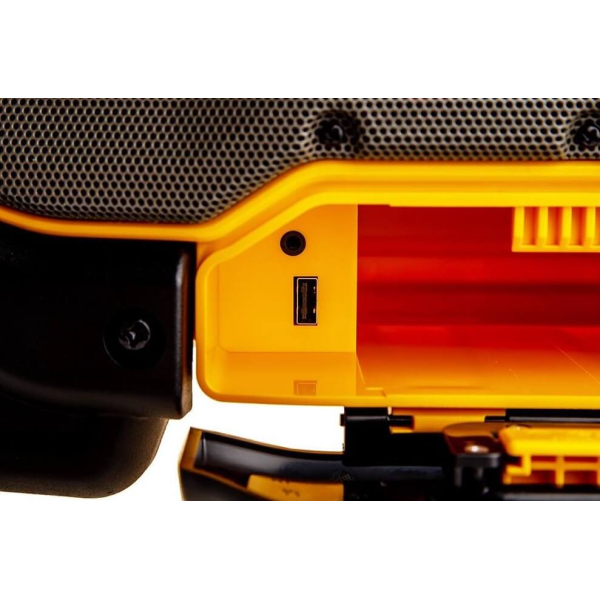 Радиоприёмник-зарядное устройство DeWalt DCR027, каркас