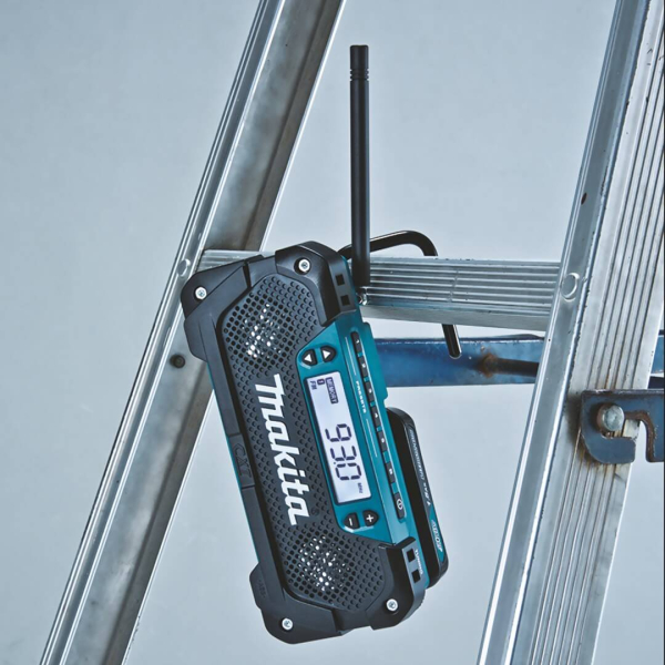 Аккумуляторный радиоприемник Makita DEAMR052, каркас