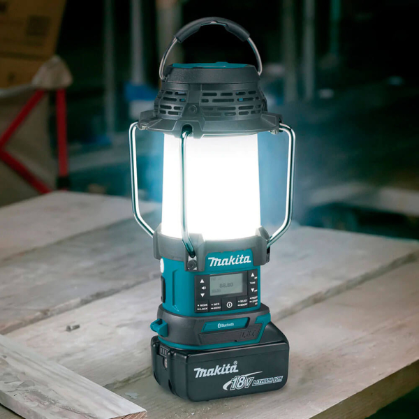 Аккумуляторный радиоприемник с фонарем Makita DMR055, каркас