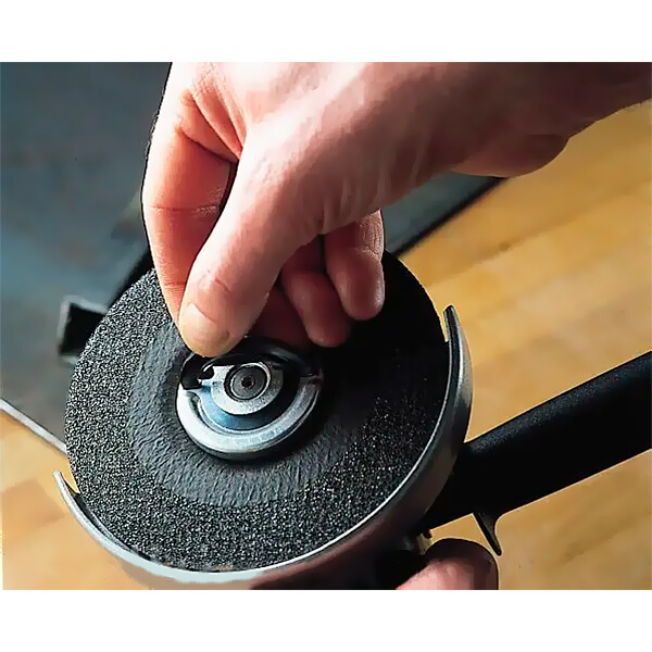 Швидкозатискна гайка AEG Fixtec