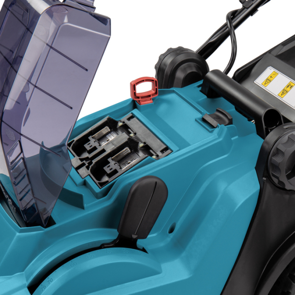 Аккумуляторная газонокосилка Makita DLM382CM2, 2x4.0Ah, з/у DC18SH