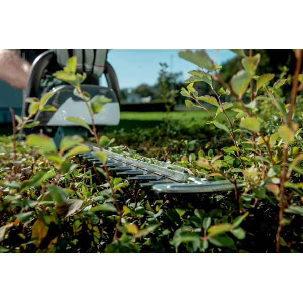 Акумуляторний кущоріз Metabo AHS 18-65 V каркас в картоні