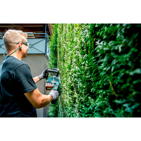 Акумуляторний кущоріз Metabo HS 18 LTX  BL 75 каркас в картоні