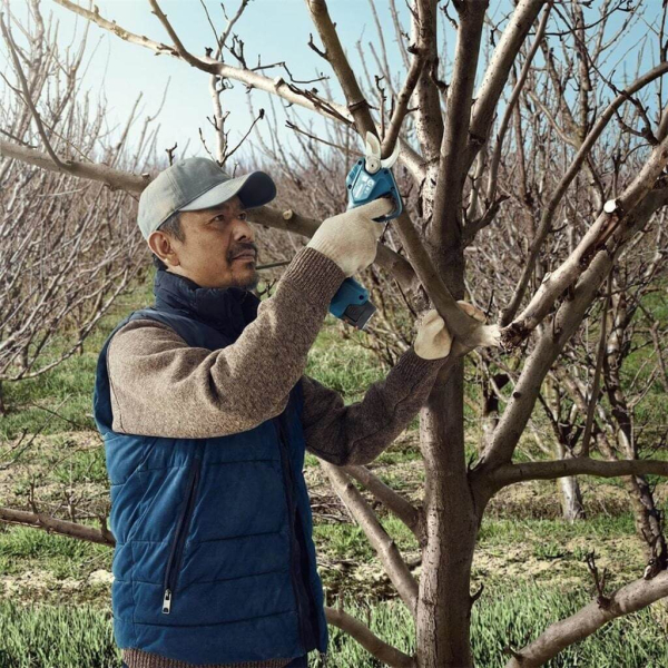 Аккумуляторные садовые ножницы Bosch Professional Pro Pruner, без акб