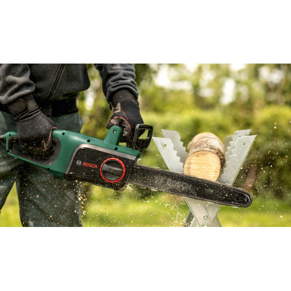 Ланцюгова пила Bosch UniversalChain 35