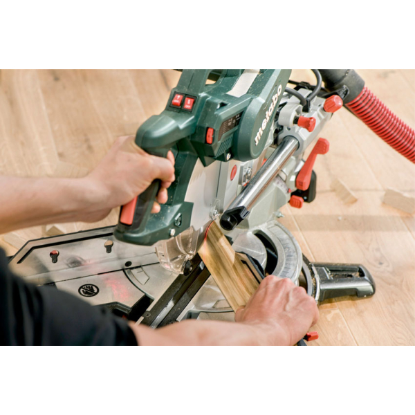 Торцовочная пила Metabo KGSV 72 Xact SYM